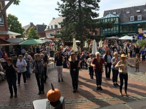 Line Dance beim Bauernmarkt & Weinfest