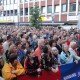 Bild von der Bühne der NDR Sommertour auf die dicht stehenden Zuschauer