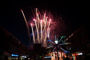 Prachtvolles Feuerwerk beim Tibargfest
