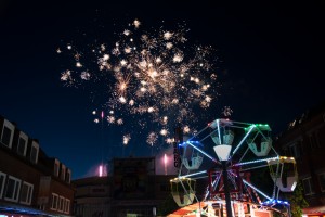 Prachtvolles Feuerwerk beim Tibargfest