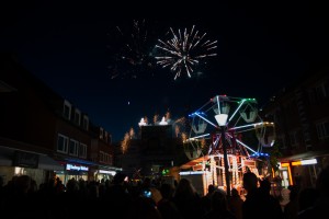 Prachtvolles Feuerwerk beim Tibargfest