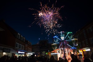 Prachtvolles Feuerwerk beim Tibargfest