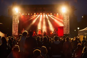 Viele Bands auf der großen Live-Bühne