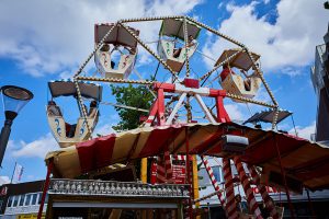 Das Mini-Riesenrad darf nicht fehlen