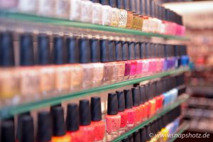 Nagellack in allen Farben