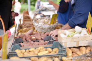 Große Auswahl an Kartoffeln bietet der Stand vom Kartoffelhandel Saracino