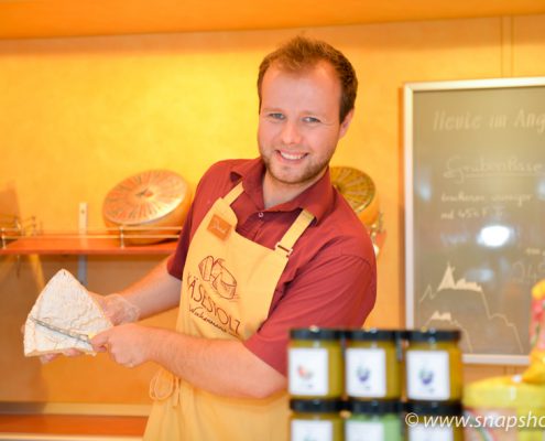 Ausgewählte Käsesorten aus der Region gibt es bei Käsestolz