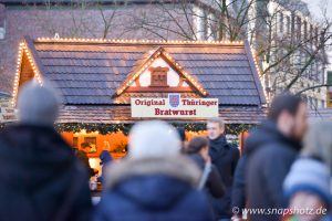 Thüringer Bratwurst darf auf dem Weihnachtsmarkt nicht fehlen.