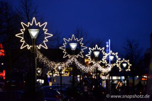 Weihnachtssterne am Tibarg